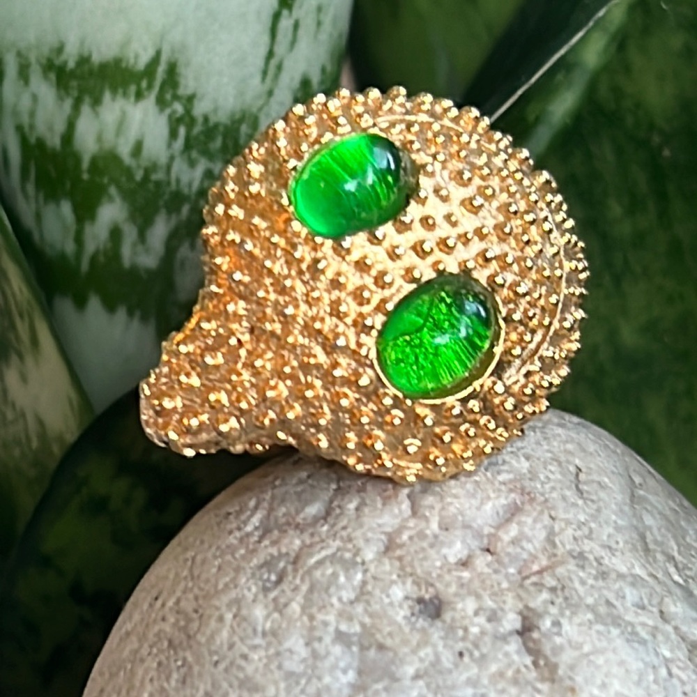 Rare Vendome ring